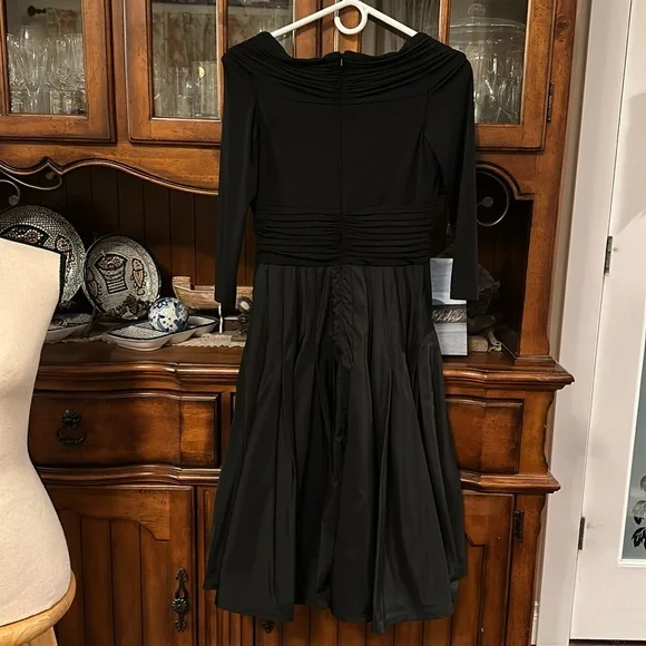 TADASHI Colection Vintage Dress size 4 - Picture 8 of 8